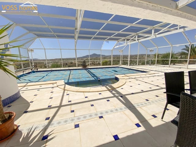 6 bedroom Finca/Country House for sale in Vélez-Rubio with pool - € 349,950 (Ref: 9919071)