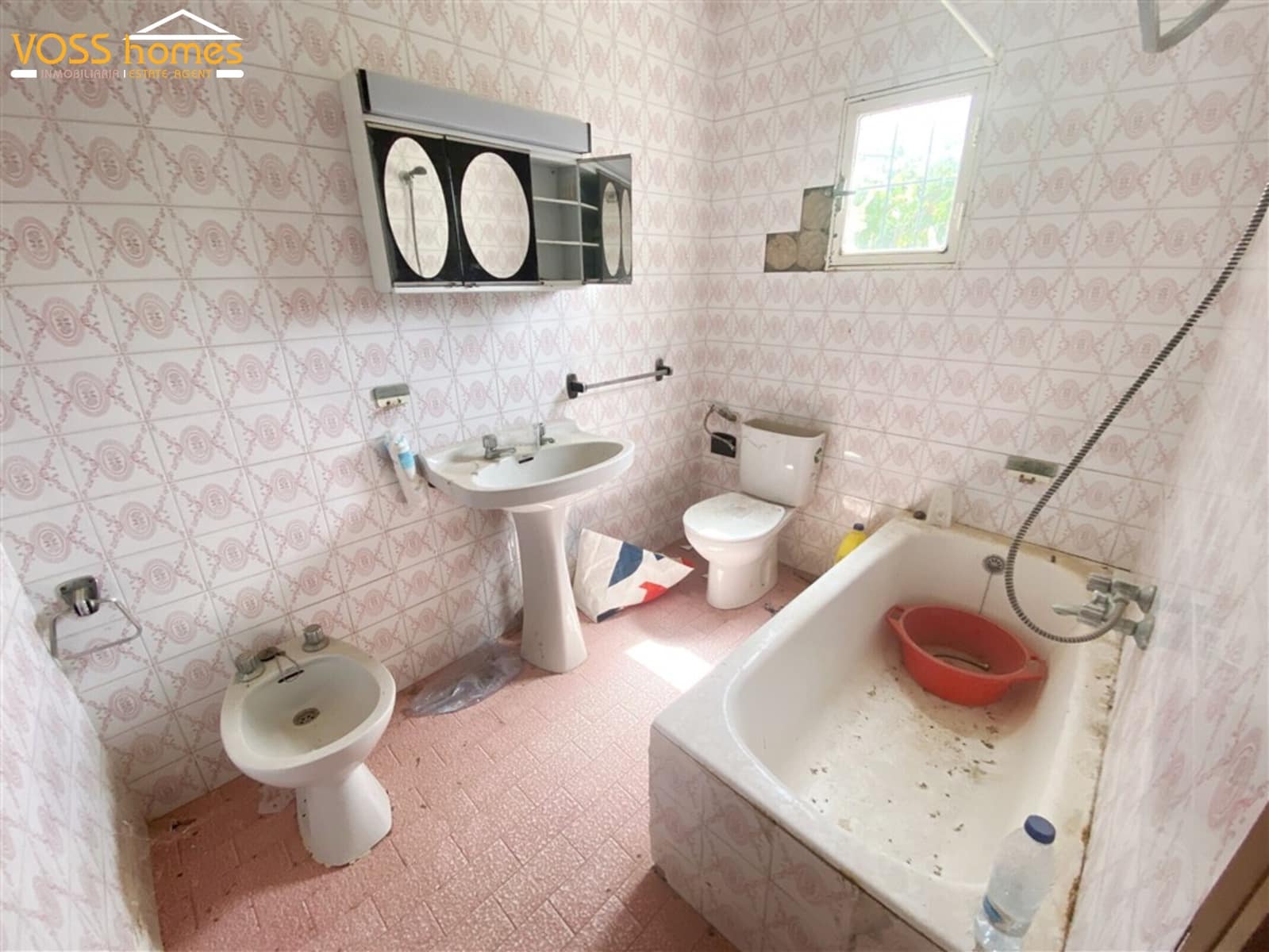 4 bedroom Finca/Country House for sale in Huercal-Overa with garage - € 139,950 (Ref: 9933652)