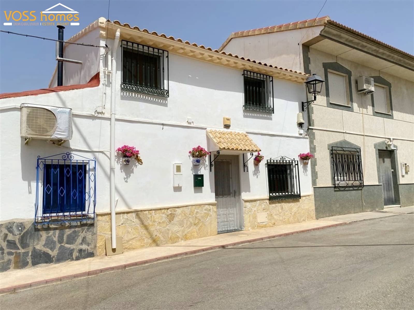 3 bedroom Townhouse for sale in La Alfoquia - € 159,950 (Ref: 9933653)
