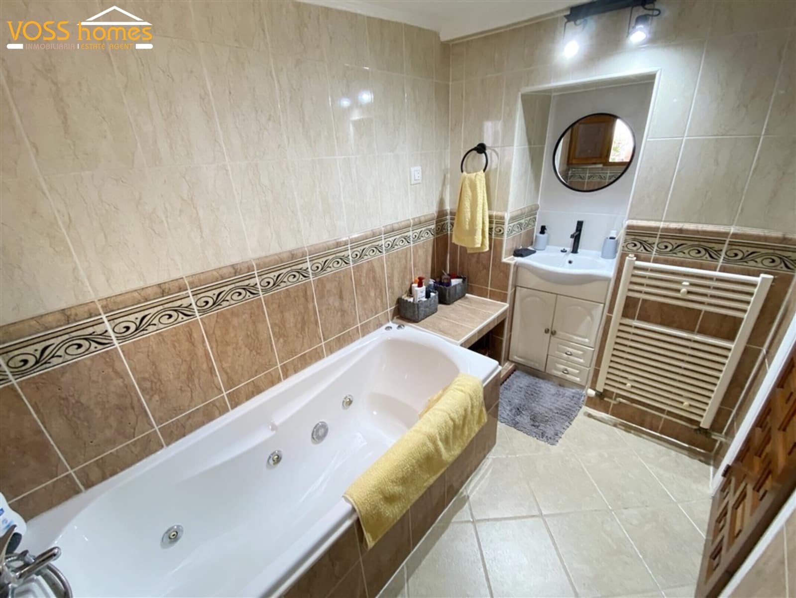 3 bedroom Townhouse for sale in La Alfoquia - € 159,950 (Ref: 9933653)
