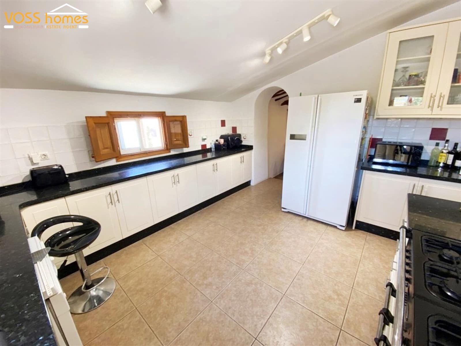 4 makuuhuone Maalaistalo myytävänä paikassa Huercal-Overa mukana uima-altaan 
autotalli - 249 950 € (Ref: 9945999)