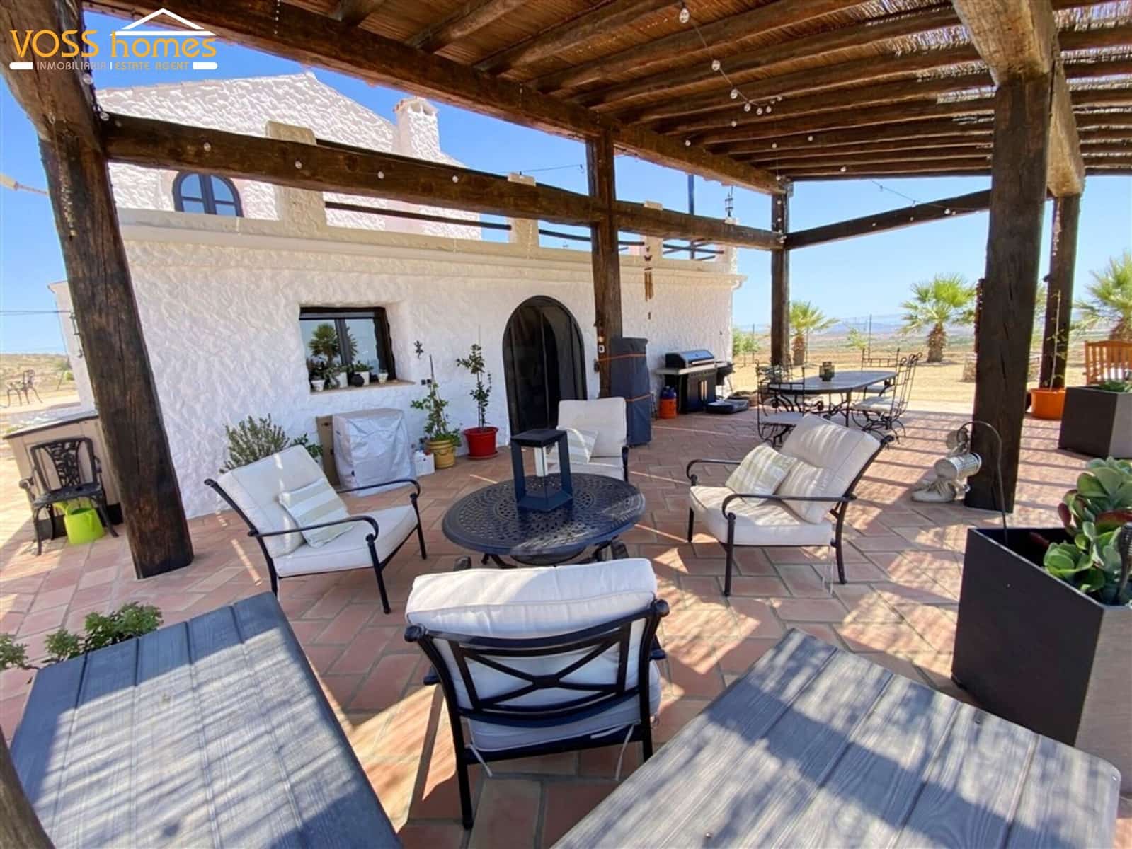 4 slaapkamer Finca/Landhuis te koop in Huercal-Overa met zwembad garage - € 499.000 (Ref: 9952005)