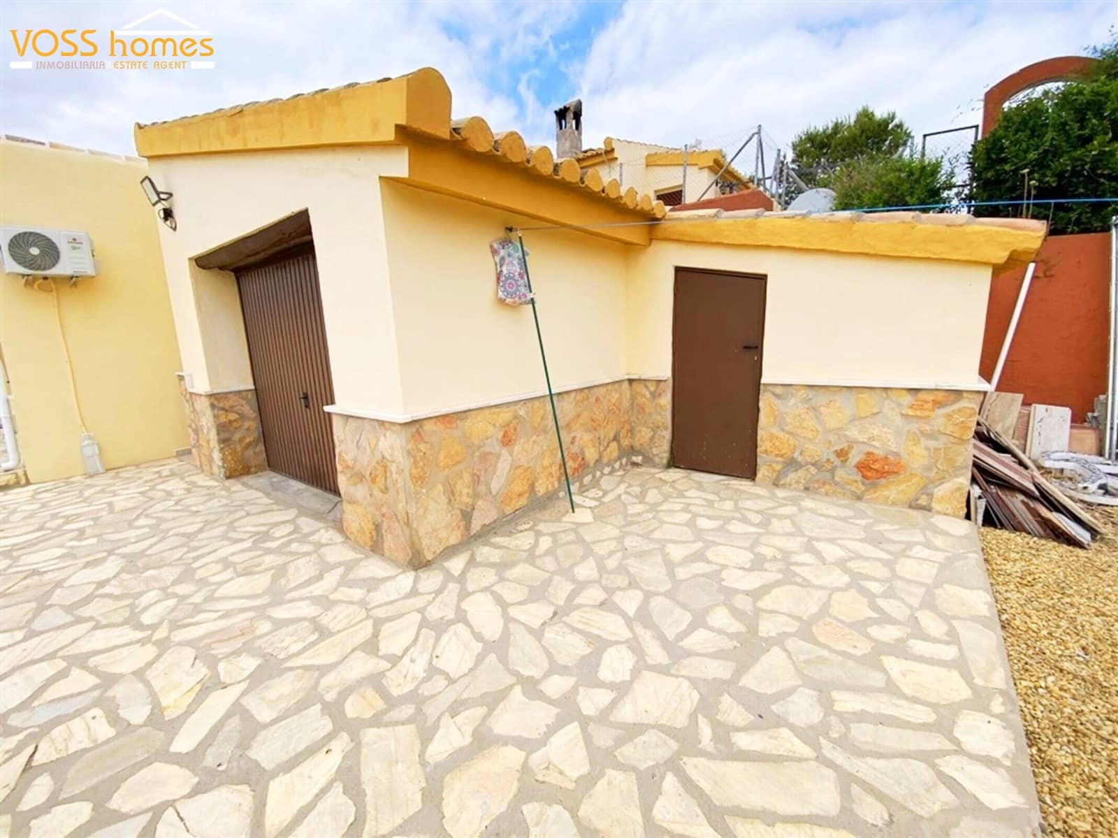 4 soveværelse Finca/Landehus til salg i Huercal-Overa med swimmingpool garage - € 379.950 (Ref: 9978476)