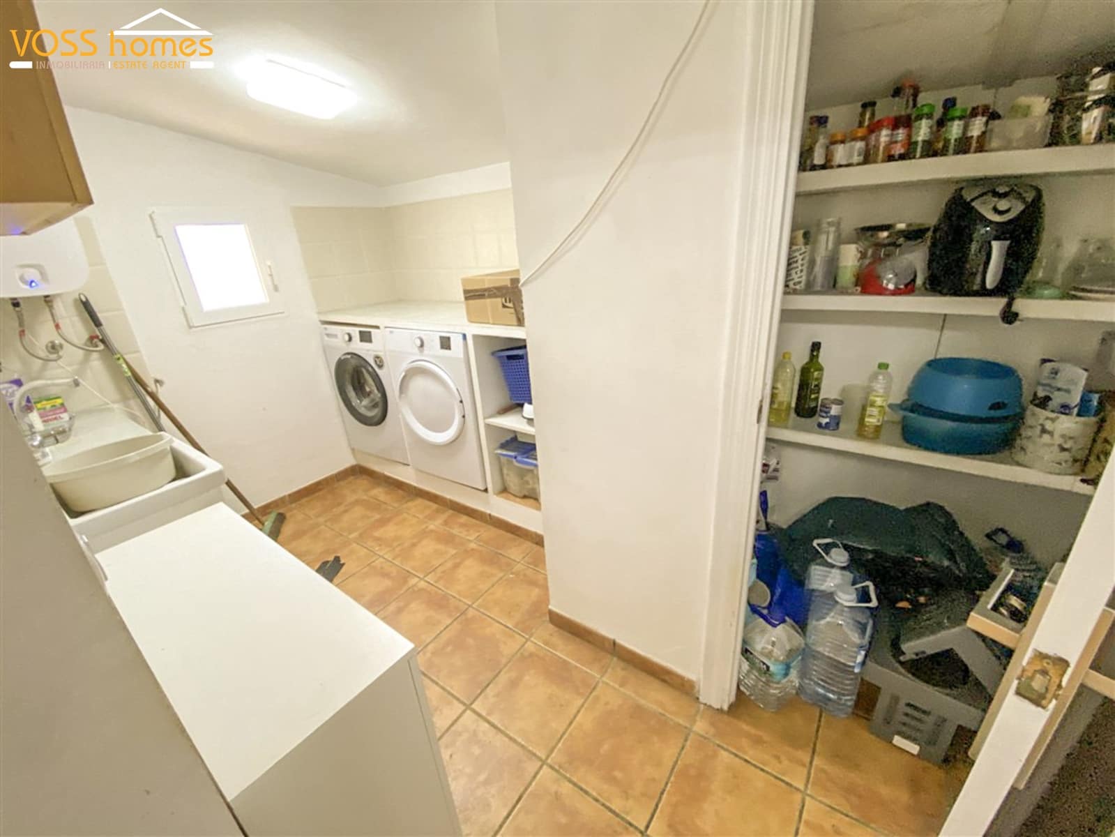 4 soveværelse Finca/Landehus til salg i Huercal-Overa med swimmingpool garage - € 379.950 (Ref: 9978476)