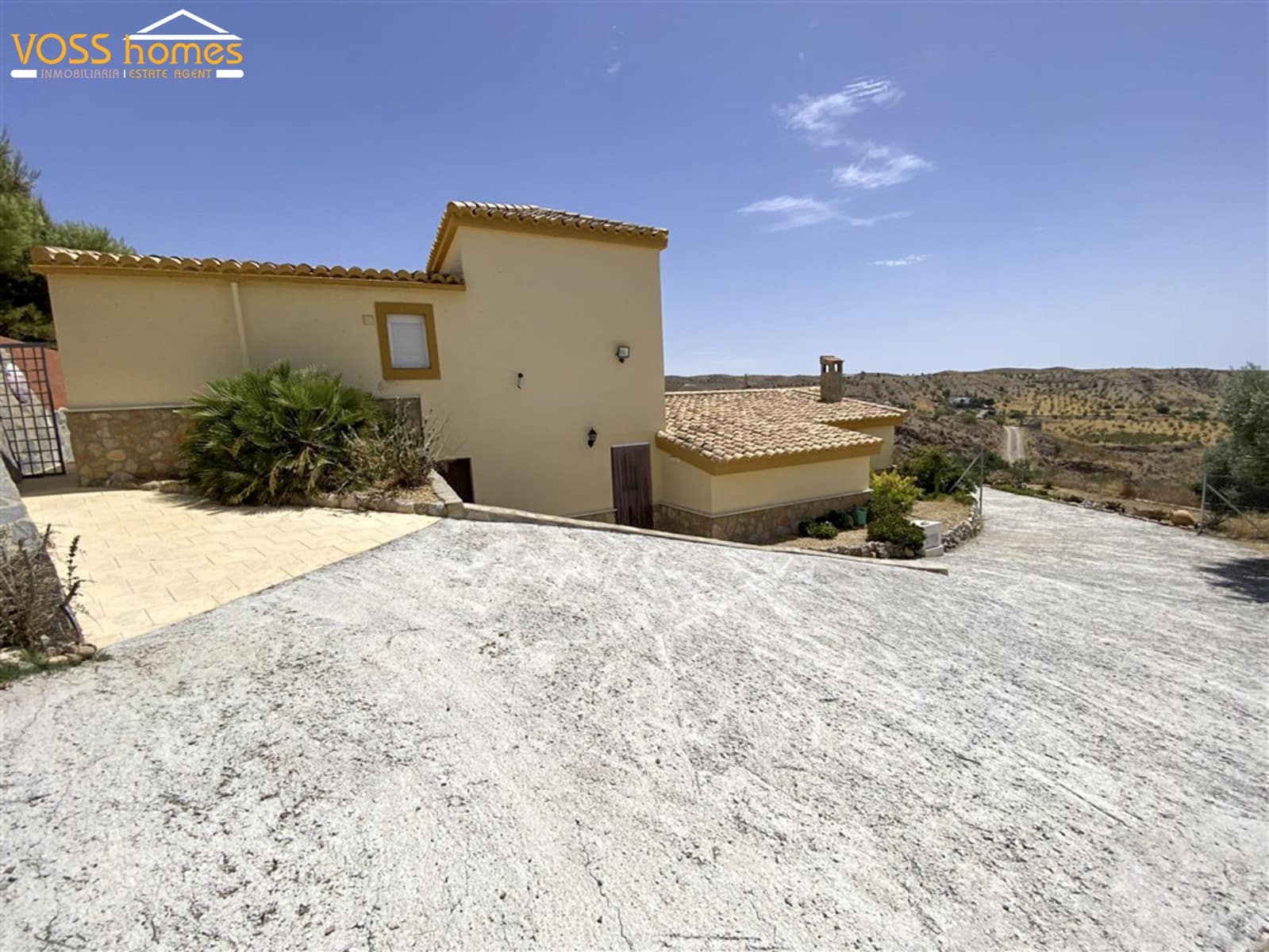 4 soveværelse Finca/Landehus til salg i Huercal-Overa med swimmingpool garage - € 379.950 (Ref: 9978476)
