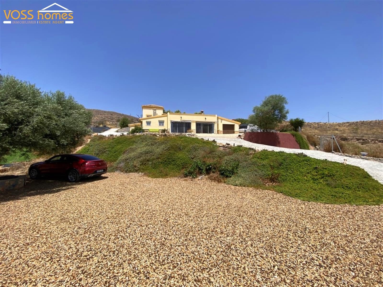4 soveværelse Finca/Landehus til salg i Huercal-Overa med swimmingpool garage - € 379.950 (Ref: 9978476)