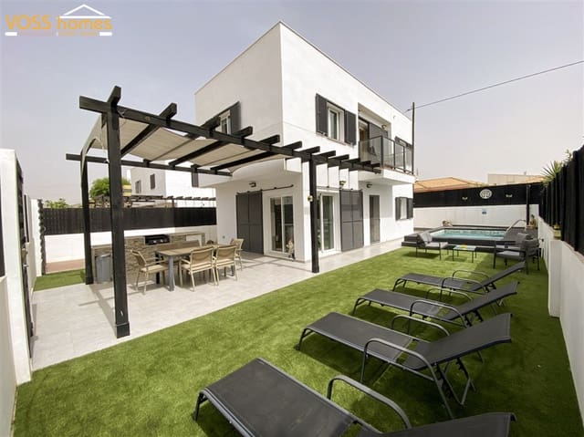 Chalet de 3 habitaciones en La Alfoquia, Zurgena en venta con piscina garaje - 199.950 € (Ref: 9983156)