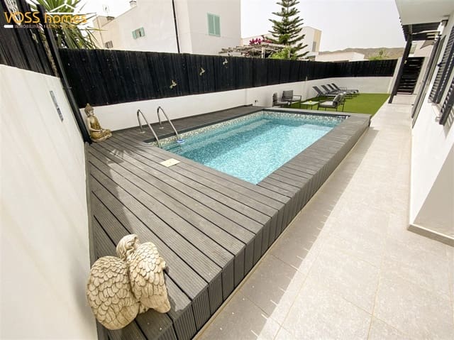 Chalet de 3 habitaciones en La Alfoquia, Zurgena en venta con piscina garaje - 199.950 € (Ref: 9983156)