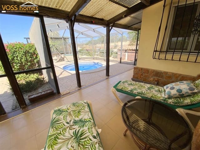 Chalet de 3 habitaciones en Huércal-Overa en venta con piscina garaje - 189.950 € (Ref: 9999373)