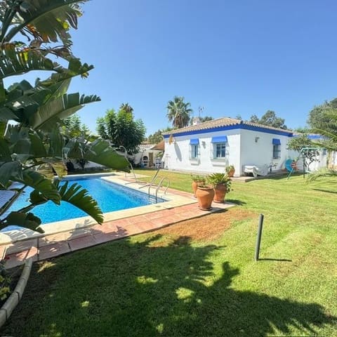 3 makuuhuone Huvila myytävänä paikassa Pago del Humo, Chiclana de la Frontera mukana uima-altaan - 275 000 € (Ref: 10022619)