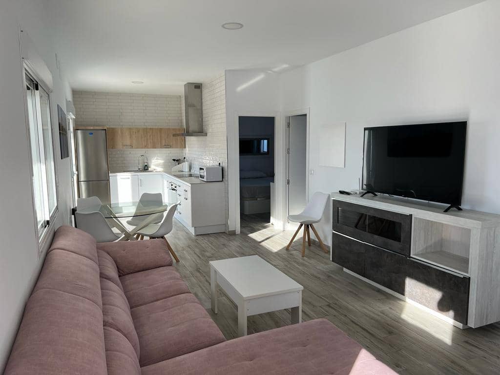 Villa/Maison de 3 chambres à louer à Chiclana de la Frontera avec piscine - 1 400 € (Ref: 10078271)