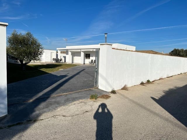 Villa/Maison de 3 chambres à louer à Chiclana de la Frontera - 1 400 € (Ref: 10078271)