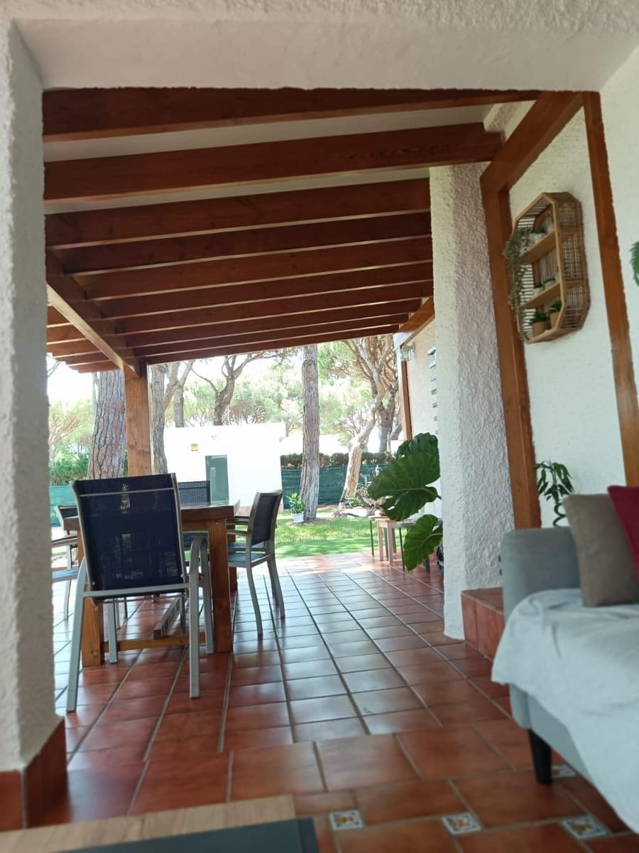 2 bedroom Villa for sale in Chiclana de la Frontera with pool - € 380,000 (Ref: 10111798)