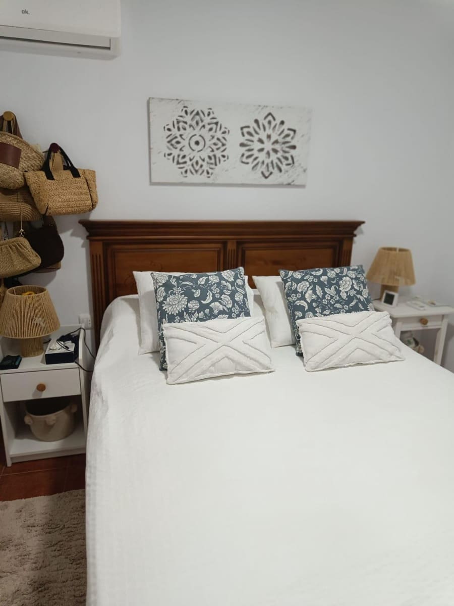2 bedroom Villa for sale in Chiclana de la Frontera with pool - € 380,000 (Ref: 10111798)
