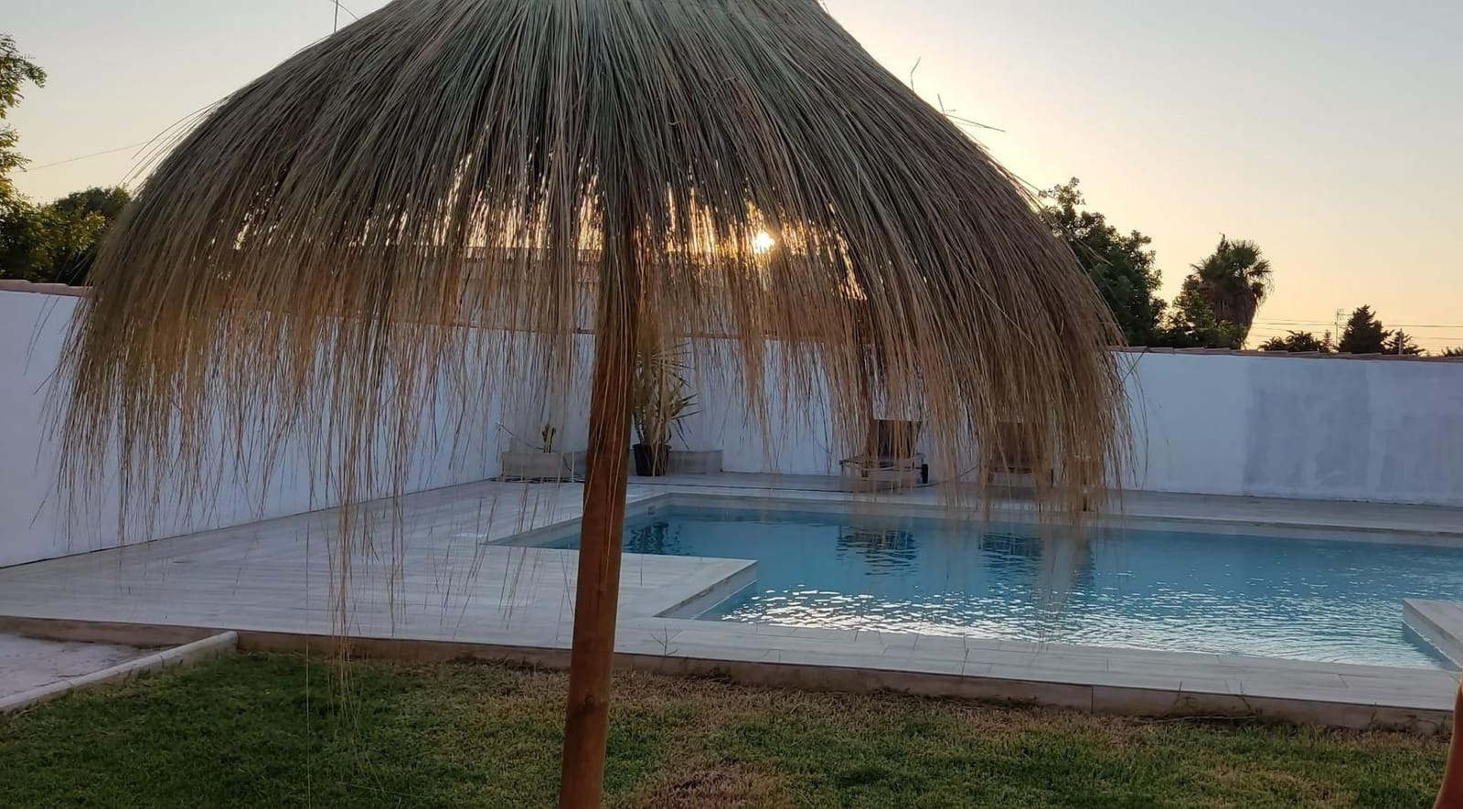 3 makuuhuone Huvila vuokrattavana paikassa Chiclana de la Frontera mukana uima-altaan - 1 200 € (Ref: 10136272)