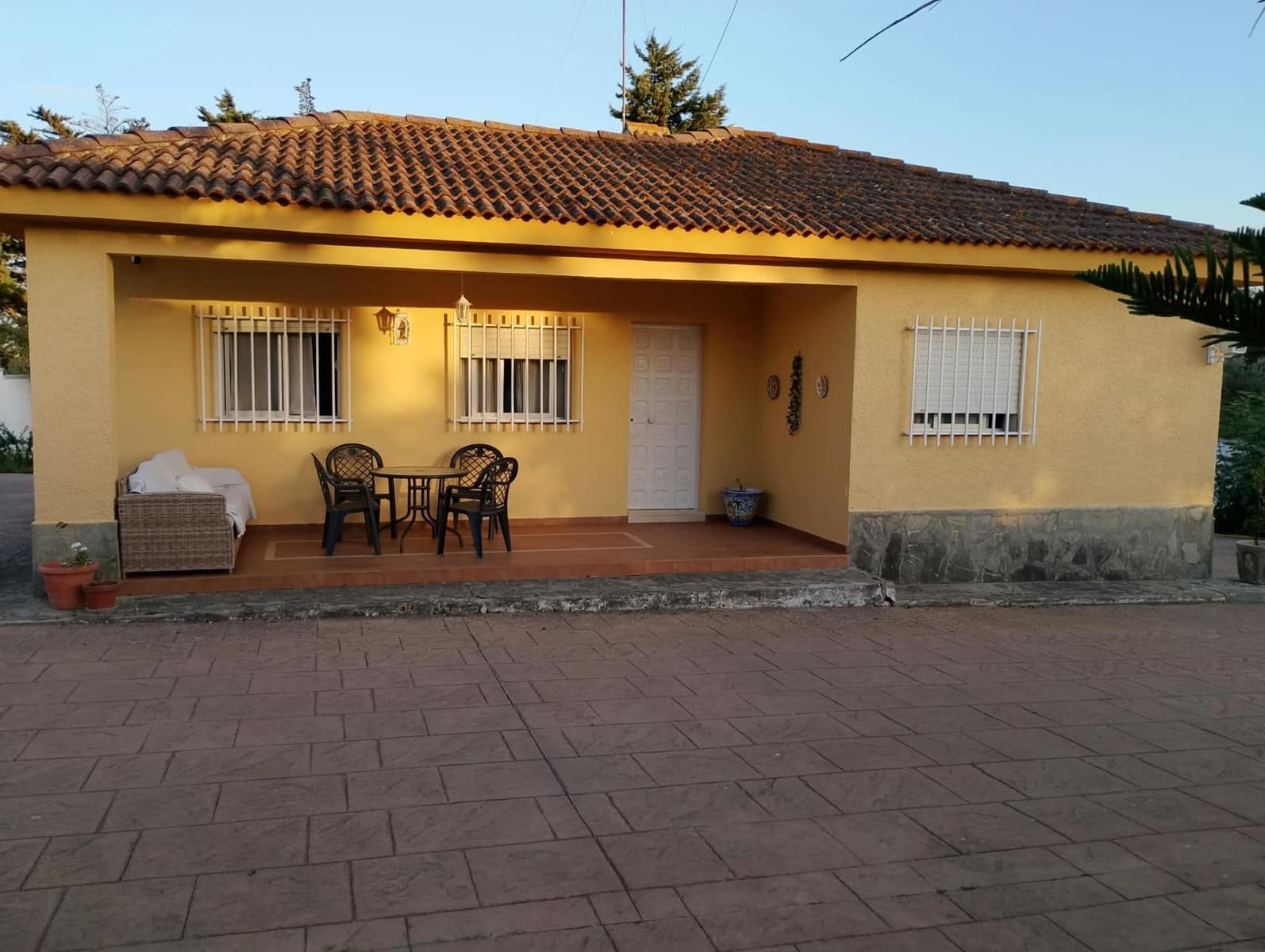 2 makuuhuone Huvila vuokrattavana paikassa Chiclana de la Frontera mukana uima-altaan - 1 000 € (Ref: 10136273)