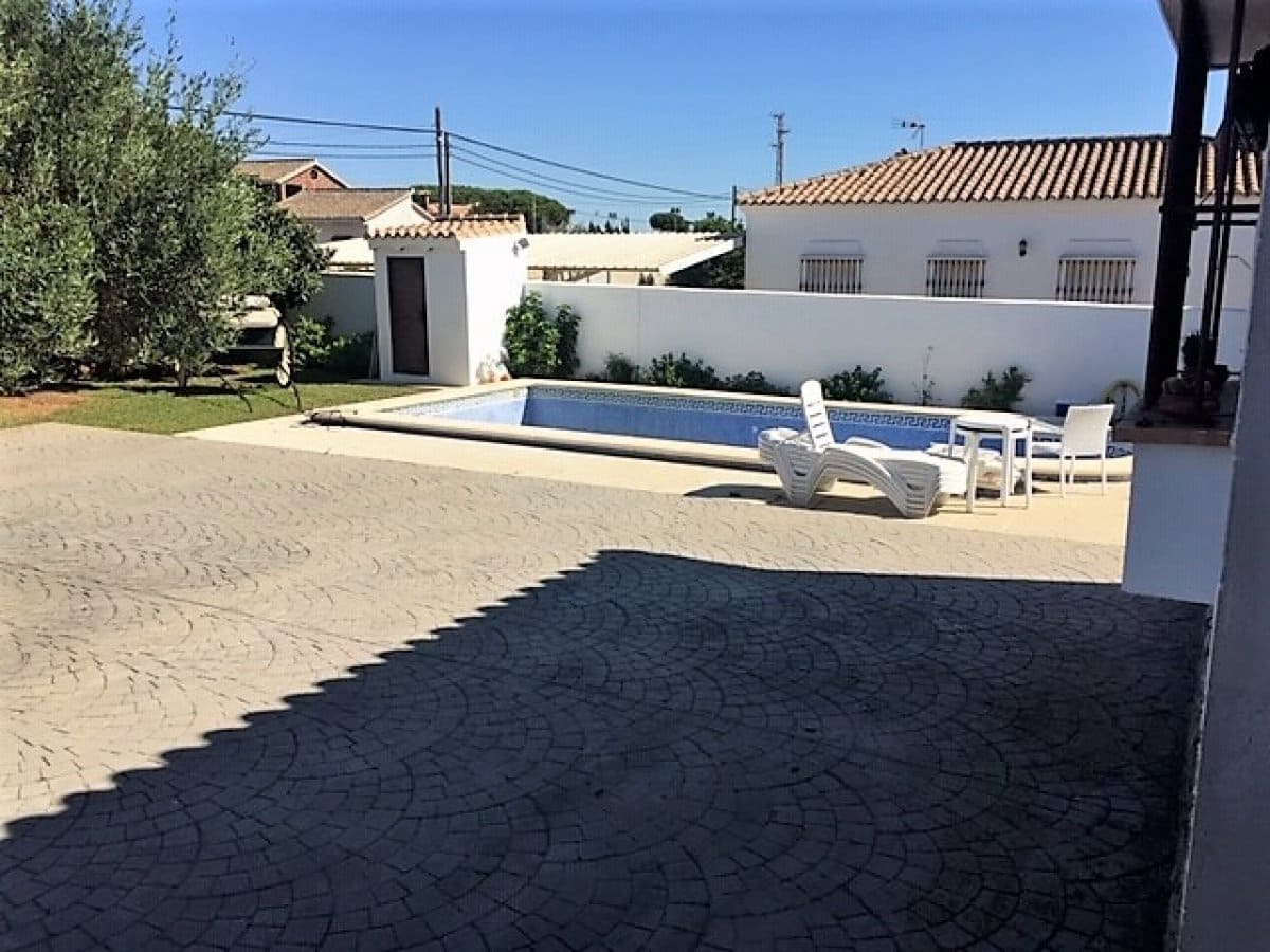 3 Zimmer Villa zu verkaufen in Chiclana de la Frontera mit Pool - 350.000 € (Ref: 5605942)