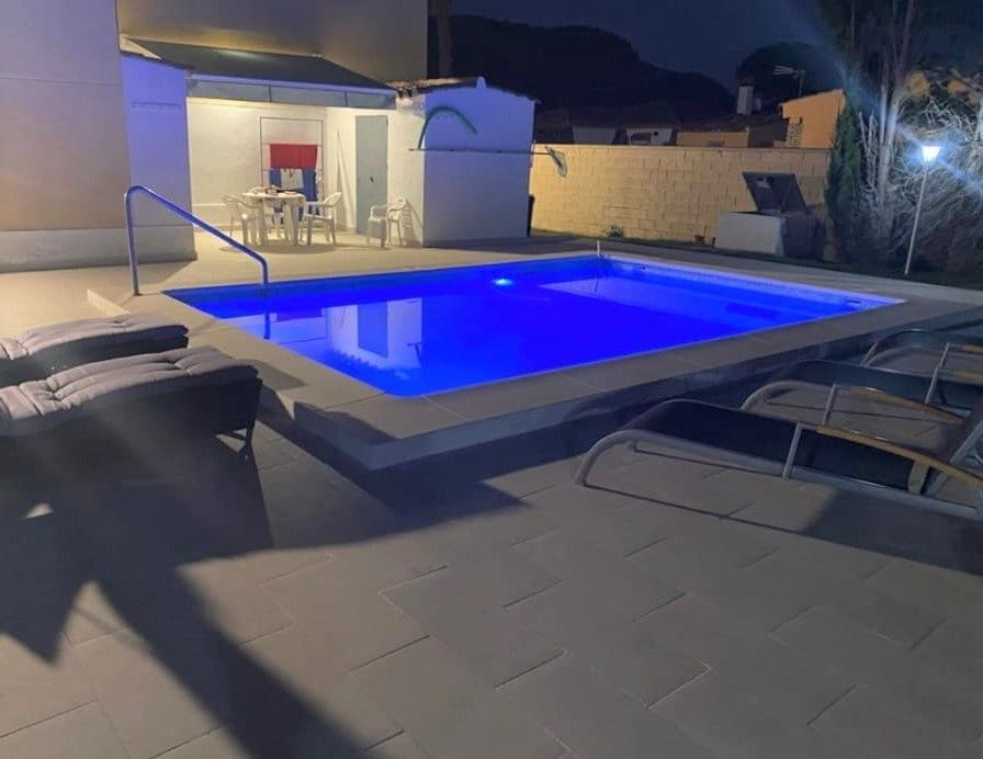 6 soveværelse Villa til salg i Chiclana de la Frontera - € 450.000 (Ref: 5630099)