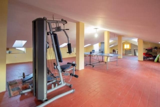 6 soveværelse Villa til salg i Chiclana de la Frontera - € 450.000 (Ref: 5630099)