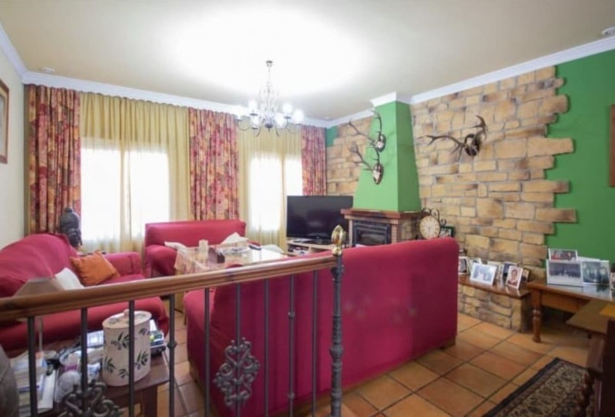 6 soveværelse Villa til salg i Chiclana de la Frontera - € 450.000 (Ref: 5630099)