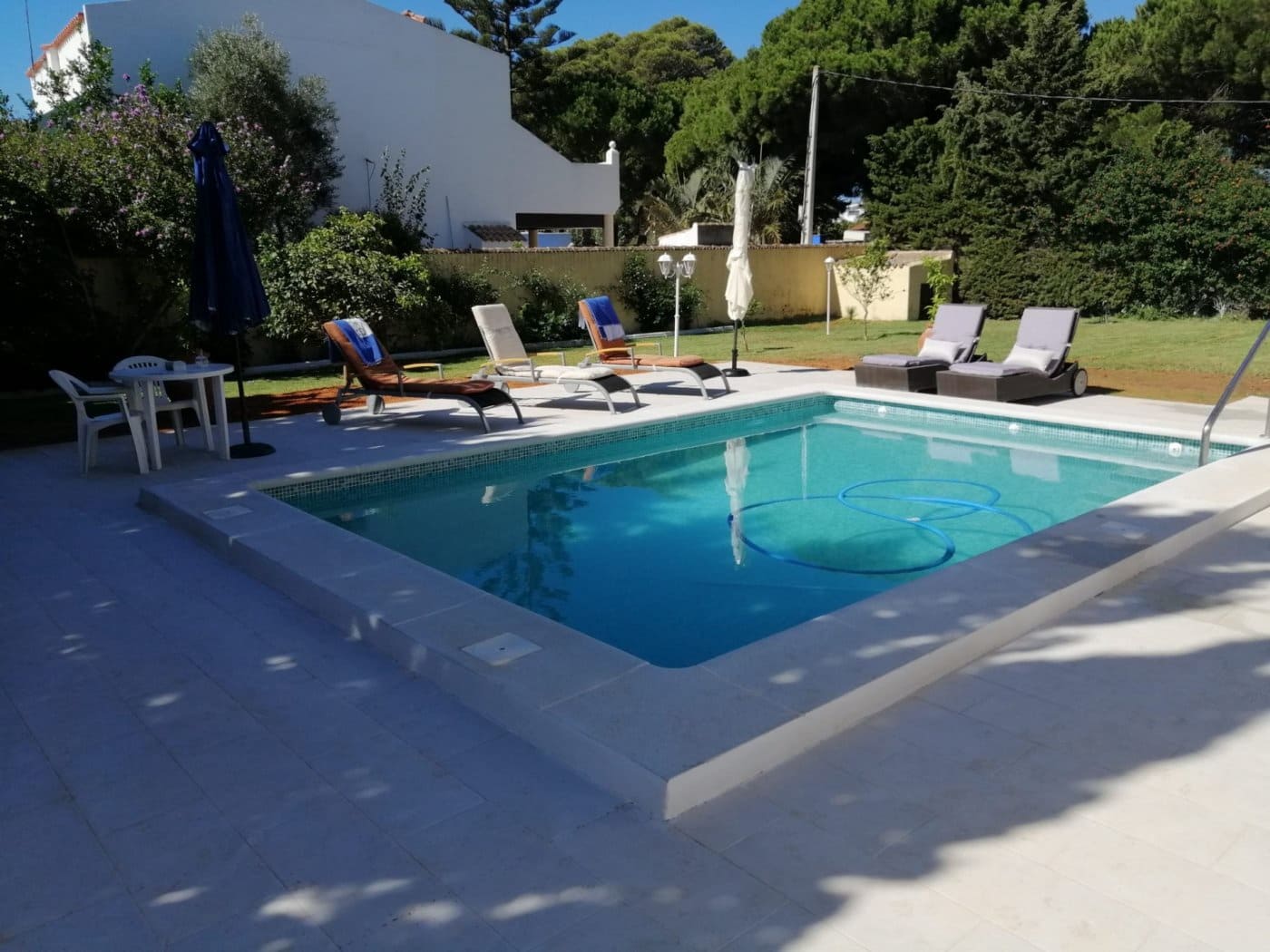 6 soveværelse Villa til salg i Chiclana de la Frontera - € 450.000 (Ref: 5630099)