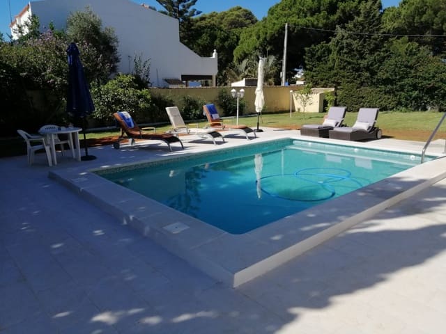 6 soveværelse Villa til salg i Chiclana de la Frontera - € 450.000 (Ref: 5630099)