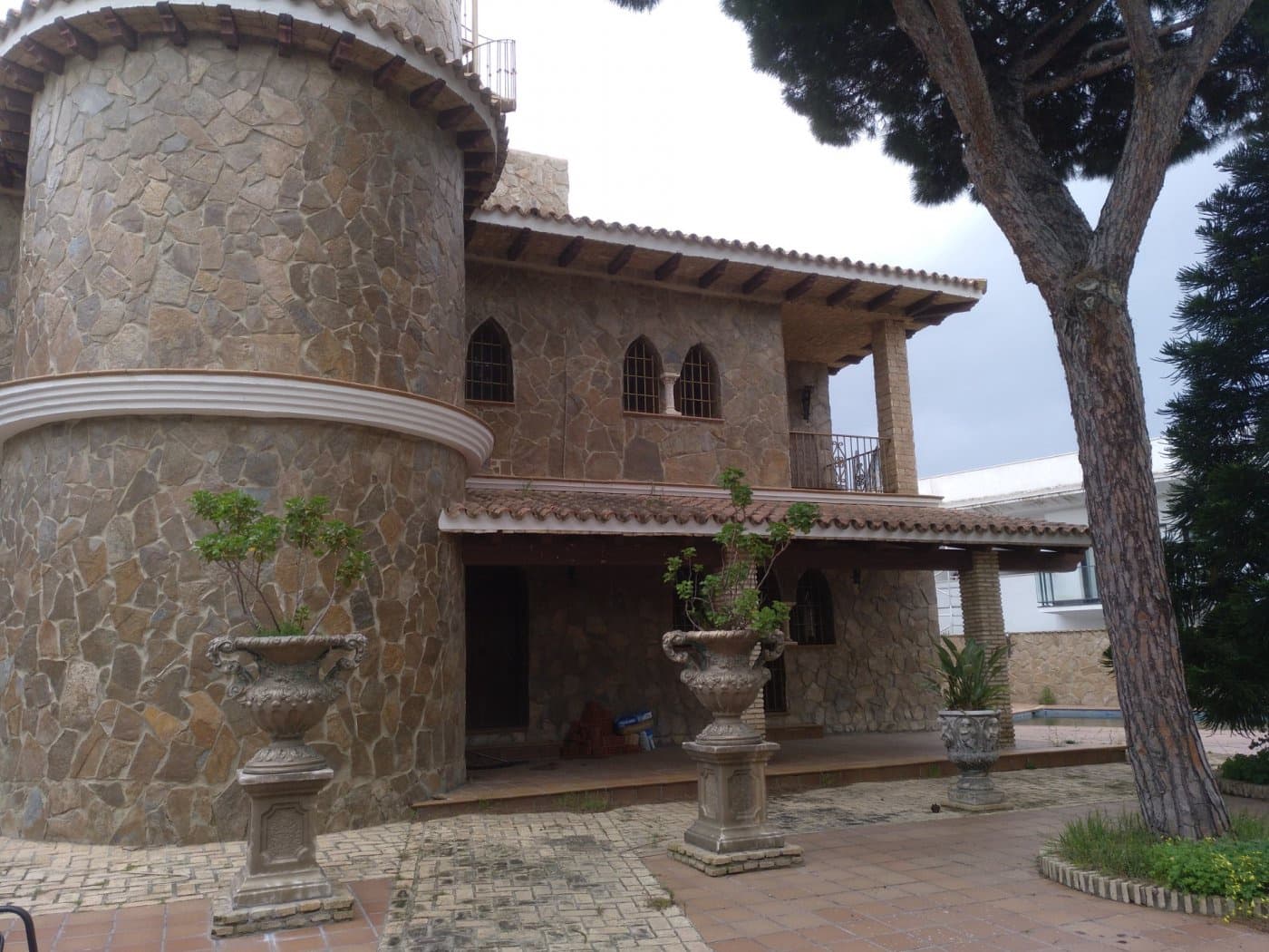 6 soveværelse Villa til salg i Chiclana de la Frontera med swimmingpool garage - € 900.000 (Ref: 5970817)