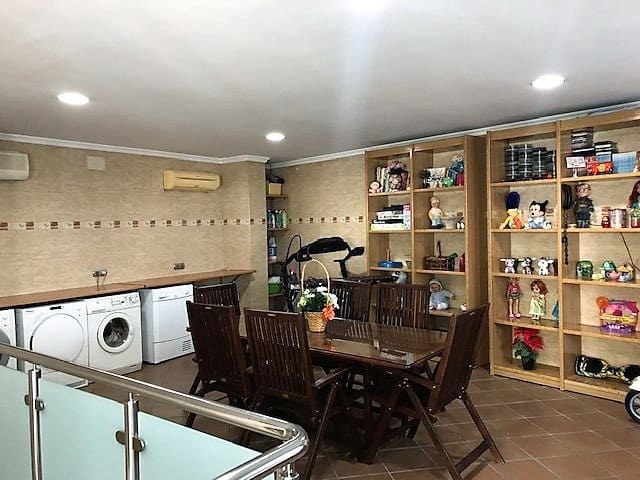 4 sovrum Villa till salu i Chiclana de la Frontera - 450 000 € (Ref: 6366459)