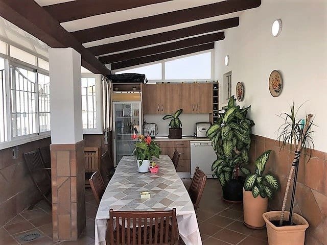 4 sovrum Villa till salu i Chiclana de la Frontera - 450 000 € (Ref: 6366459)