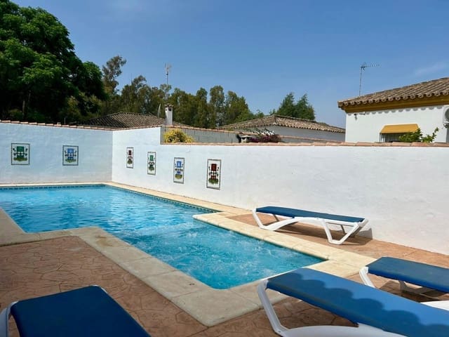 3 quarto Moradia para venda em Chiclana de la Frontera com piscina - 390 000 € (Ref: 6572280)