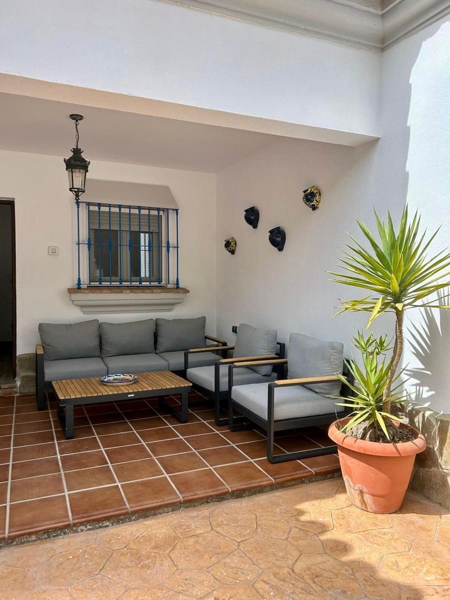 3 quarto Moradia para venda em Chiclana de la Frontera com piscina - 390 000 € (Ref: 6572280)