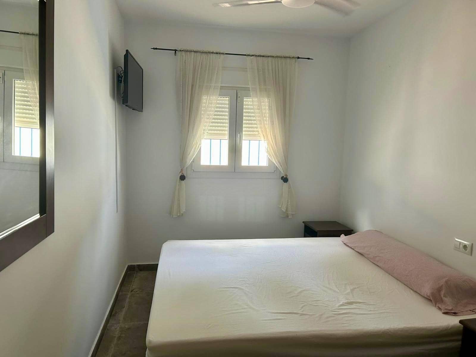 3 quarto Moradia para venda em Chiclana de la Frontera com piscina - 390 000 € (Ref: 6572280)