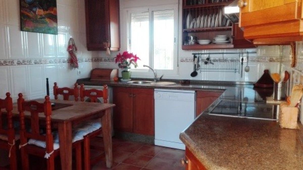 3 chambre Villa/Maison à vendre à Chiclana de la Frontera avec piscine garage - 290 000 € (Ref: 6572281)