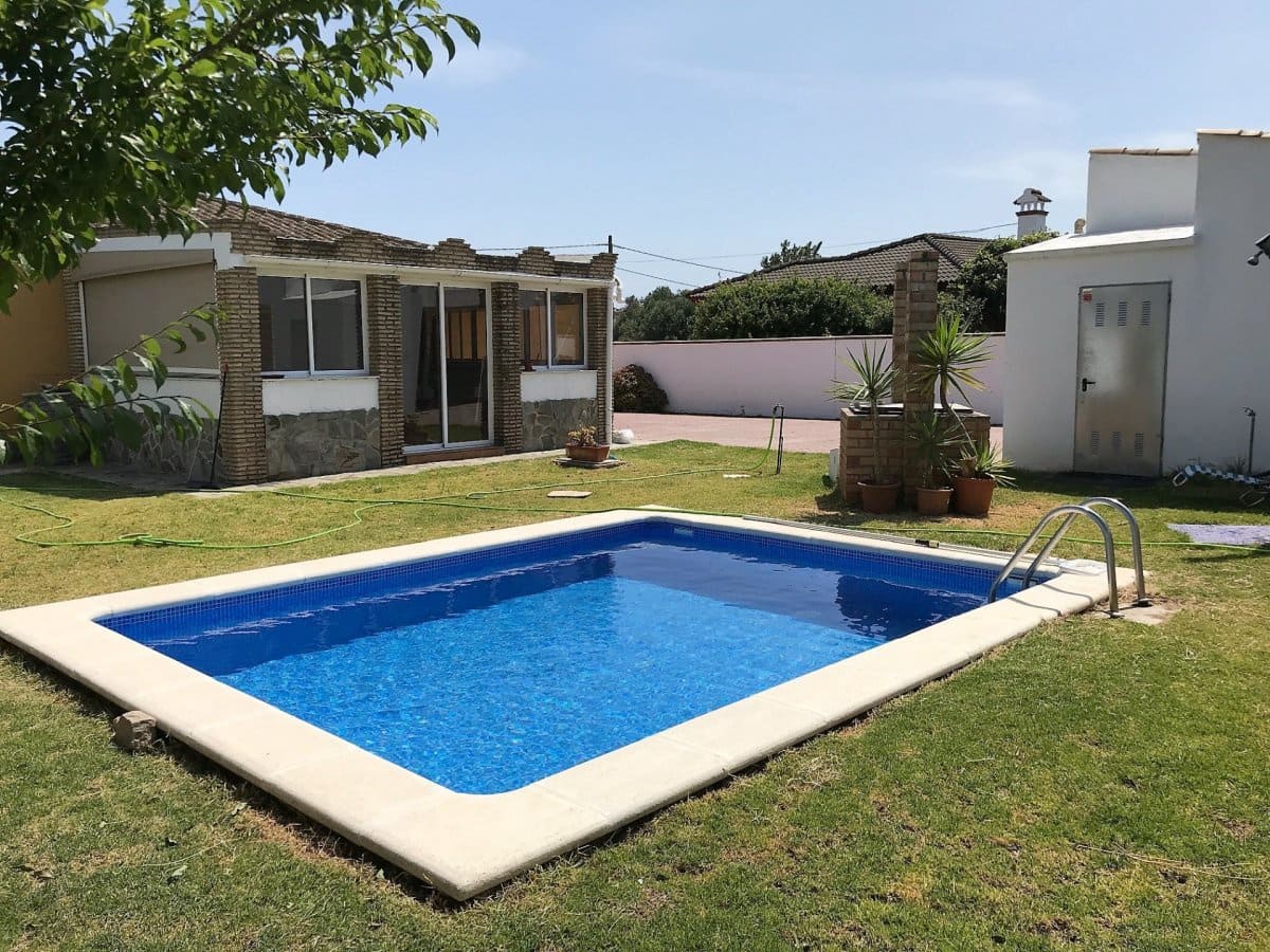 3 chambre Villa/Maison à vendre à Chiclana de la Frontera avec piscine garage - 290 000 € (Ref: 6572281)