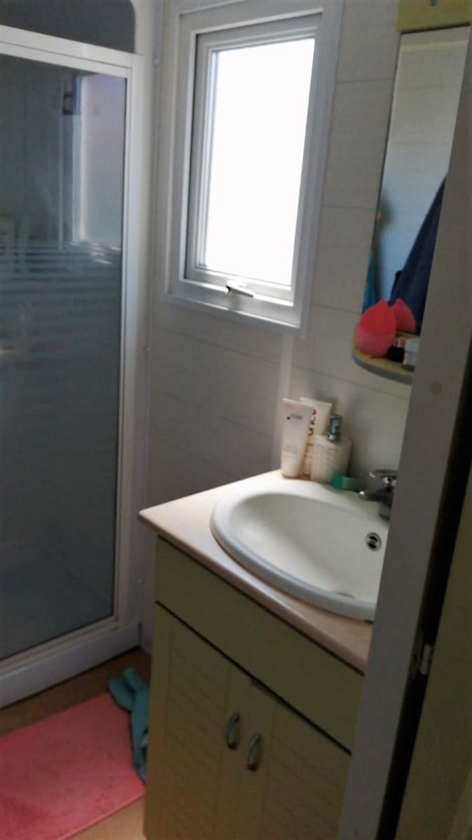 2 bedroom Bungalow for holiday rental in Chiclana de la Frontera with pool - € 1,195 (Ref: 6572286)