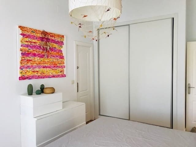 4 bedroom Villa for rent in Chiclana de la Frontera with pool - € 1,300 (Ref: 6574345)