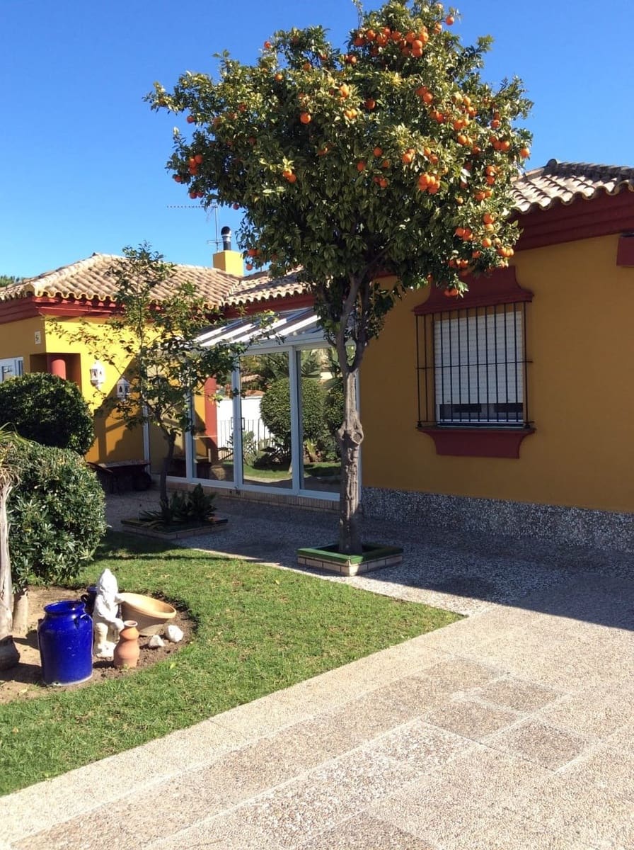 3 makuuhuone Huvila myytävänä paikassa Chiclana de la Frontera mukana uima-altaan - 359 000 € (Ref: 6670675)