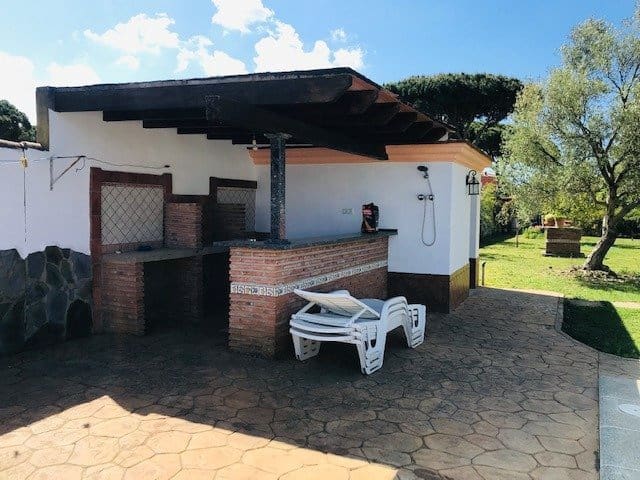 3 slaapkamer Villa voor vakantieverhuur in Chiclana de la Frontera met zwembad - € 1.700 (Ref: 6694186)