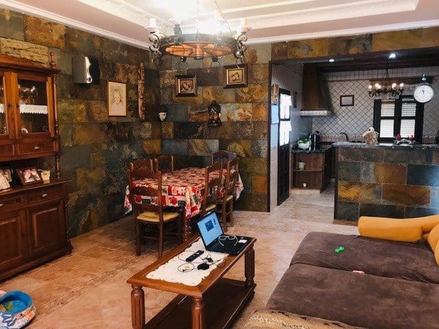 3 slaapkamer Villa voor vakantieverhuur in Chiclana de la Frontera met zwembad - € 1.700 (Ref: 6694186)