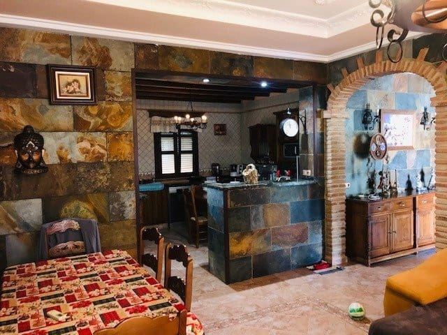 3 slaapkamer Villa voor vakantieverhuur in Chiclana de la Frontera met zwembad - € 1.700 (Ref: 6694186)