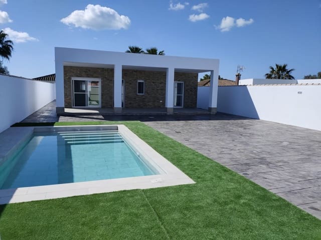 3 soveværelse Villa til leje i Chiclana de la Frontera med swimmingpool - € 1.400 (Ref: 6705121)