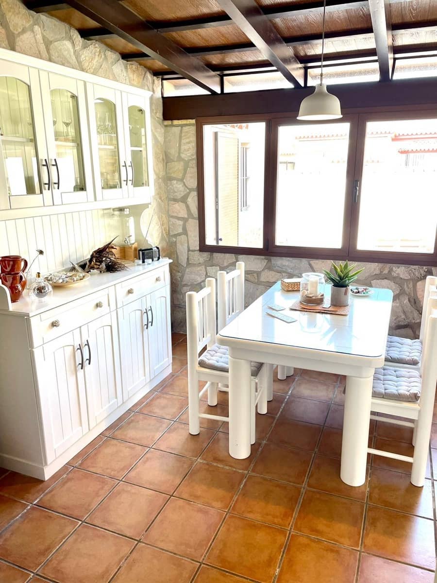 3 sypialnia Willa na kwatery wakacyjne w Chiclana de la Frontera z garażem - 2 000 € (Ref: 6733883)