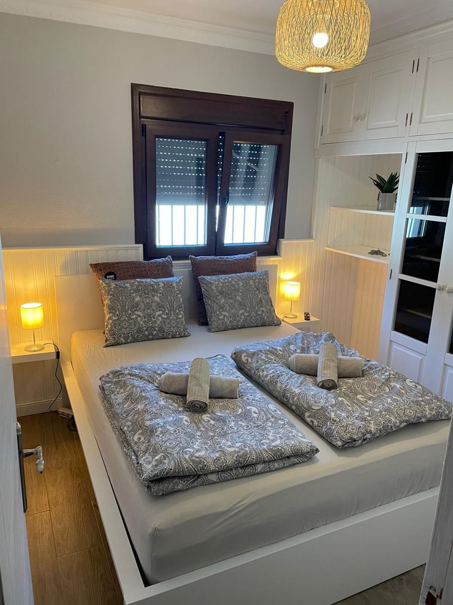 3 sypialnia Willa na kwatery wakacyjne w Chiclana de la Frontera z garażem - 2 000 € (Ref: 6733883)