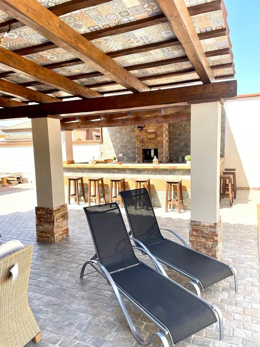 3 sypialnia Willa na kwatery wakacyjne w Chiclana de la Frontera z garażem - 2 000 € (Ref: 6733883)