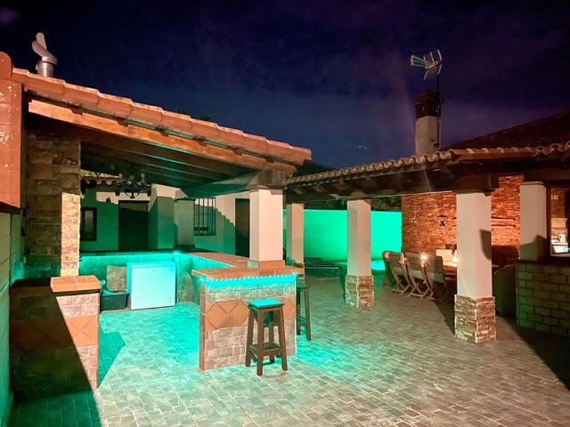 3 quarto Moradia para arrendamento para férias em Chiclana de la Frontera com Garagem - 2 000 € (Ref: 6733883)