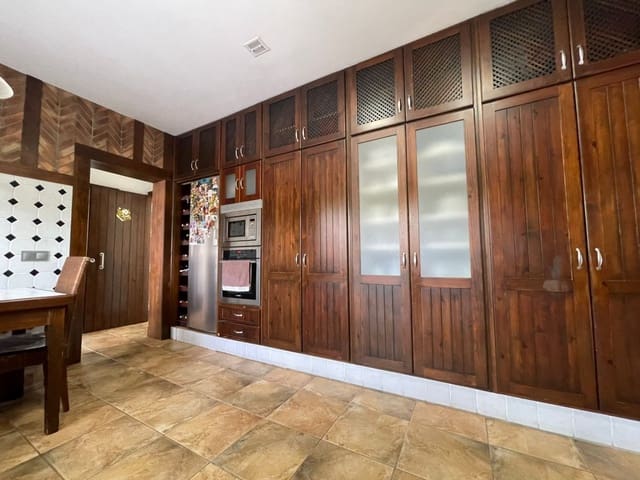 3 chambre Villa/Maison à vendre à Chiclana de la Frontera avec piscine garage - 750 000 € (Ref: 6733884)