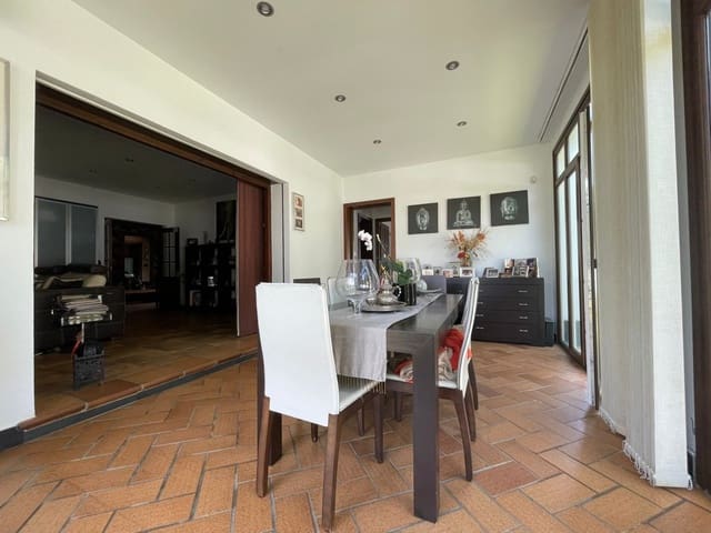 3 chambre Villa/Maison à vendre à Chiclana de la Frontera avec piscine garage - 750 000 € (Ref: 6733884)