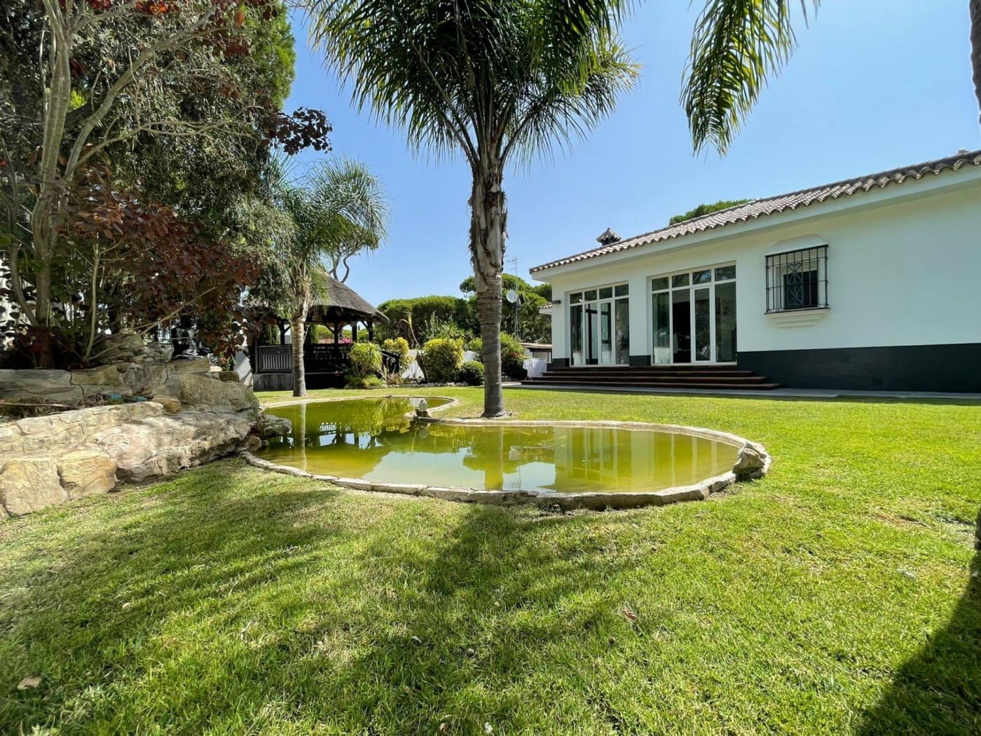 3 chambre Villa/Maison à vendre à Chiclana de la Frontera avec piscine garage - 750 000 € (Ref: 6733884)