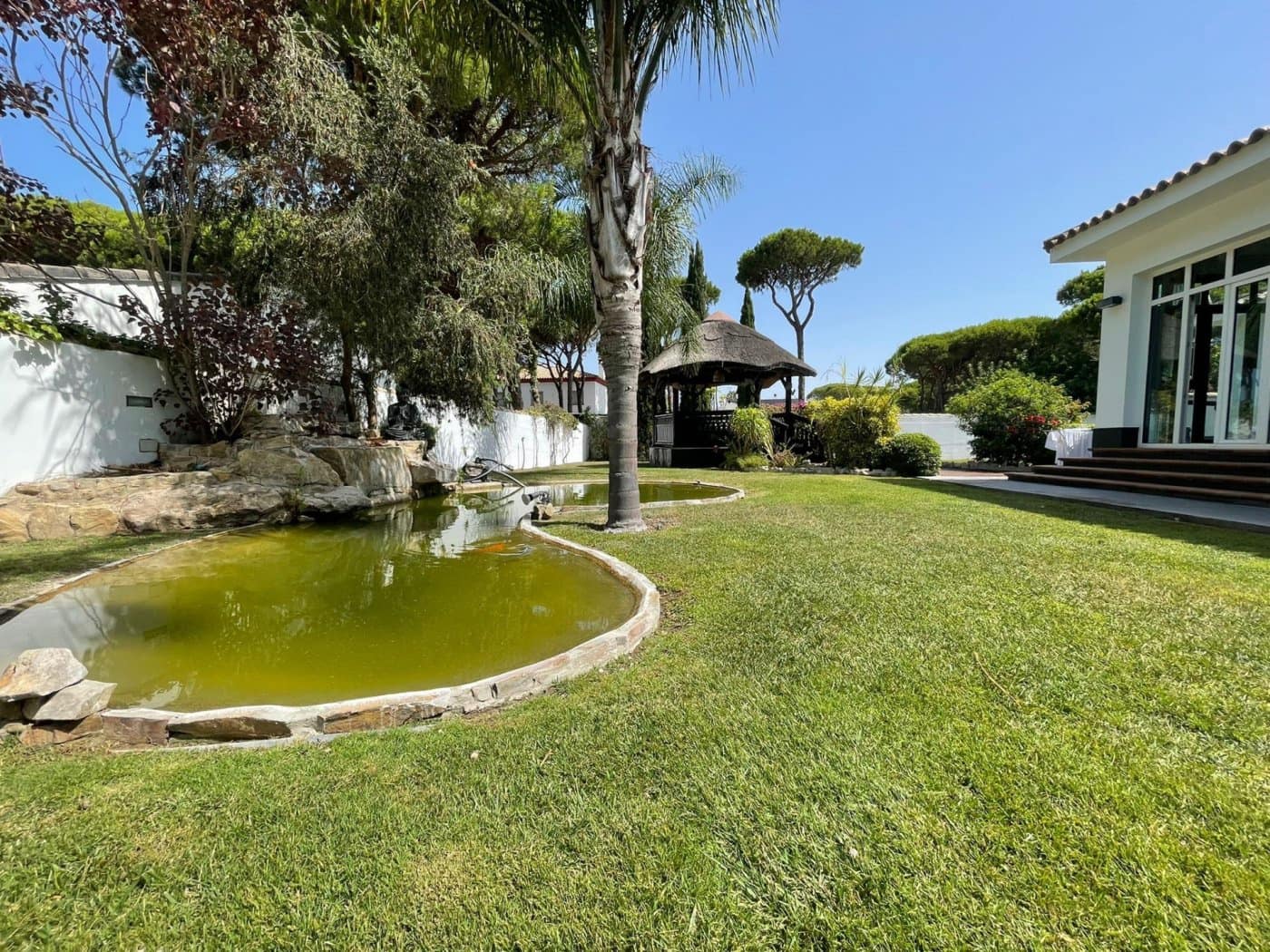 3 chambre Villa/Maison à vendre à Chiclana de la Frontera avec piscine garage - 750 000 € (Ref: 6733884)