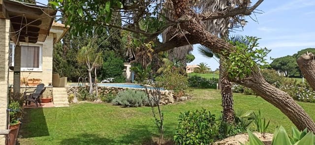 5 soverom Villa til salgs i Novo Sancti Petri, Chiclana de la Frontera med svømmebasseng garasje - € 1 332 500 (Ref: 6795466)